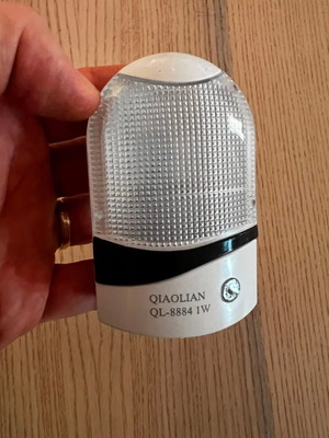 Qiaolian QL-8884 1W Night Light Like New
