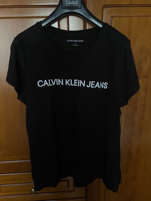 Γυναικεία μπλούζα Calvin Klein σαν καινούργιο, μέγεθος M