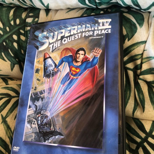 DVD Superman IV like new with subtitles, adventure