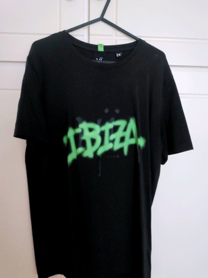 Hi Ibiza Club Original T-Shirt size M like new, black and green