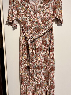 Philosophy women's maxi dress paisley print, like new