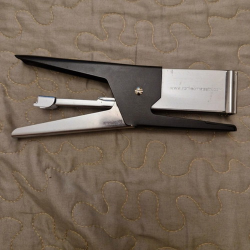 Romeo Maestri stapler