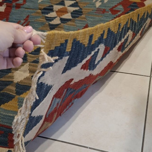 Handmade wool rug like new with beautiful colors