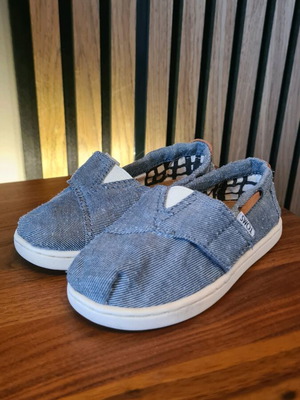 Обувки Toms номер 24.5 като нови, синьо тюркоазени