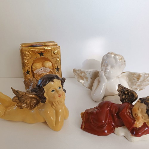 Set of 4 Christmas angels used