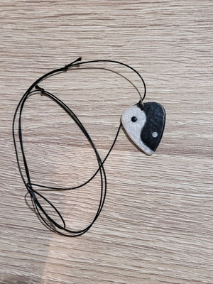 Guitar pen necklace