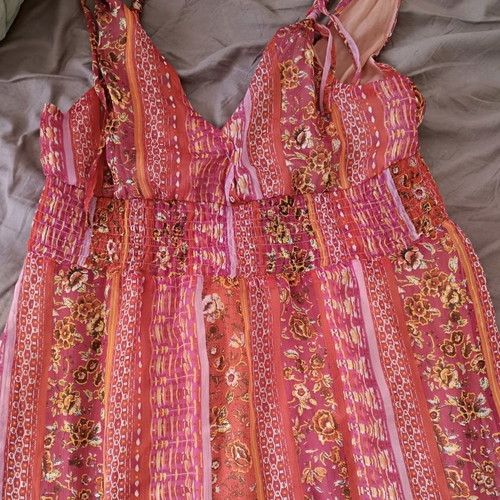 Berska dress used in very good condition