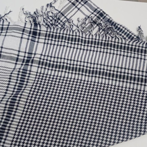 Scarf 95x95 cm like new