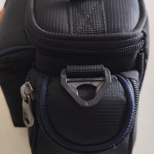 Lowepro MX100 Camera Shoulder Bag New with Belt