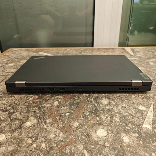 Lenovo ThinkPad P-15 Gen. 2 workstation like new with 2 chargers