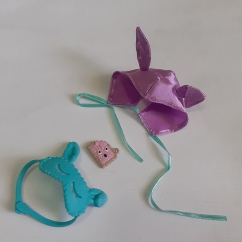 Monster High Twyla Doll Accessories like new, CreepOver Party G3