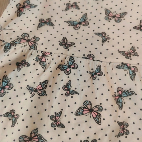Children's dress with butterflies like new, 2-3 years old, white multicolor