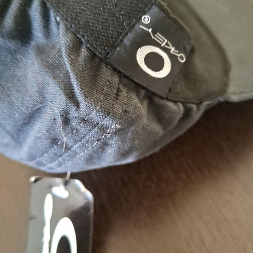 Oakley Tinfoil Vintage Hat brand new, charcoal