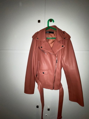 Zara δερματίνι τζάκετ μεταχειρισμένο, χρώμα ροζ σάπιο μήλο, μέγεθος XL