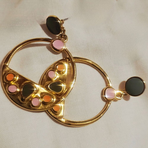 Handmade hanging earrings new with green stones and gold-tone details