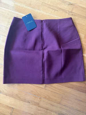 Bordeaux mini skirt new, unworn
