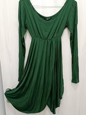 Mini green dress like new with front opening