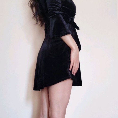 Velvet black dress H&M size S like new with belt and frill sleeves