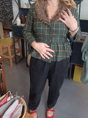 Green checkered short Lindy Bop jacket like new with fur collar