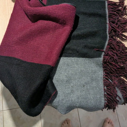Scarf used, black and red
