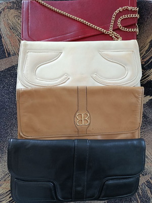 Set of 4 stylish vintage clutches