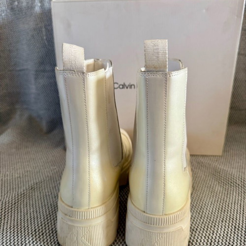 Calvin Klein Chunky Combat Chelsea Boots Size 39 Like New, White