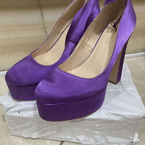Purple heels with thick heel like new, size 38