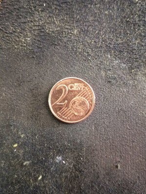 2 Cent Coin 2002 like new with rare error of faded stars and letter "F"
