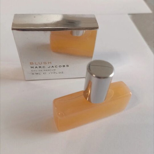 Marc Jacobs Blush Eau de Parfum mini perfume 5 ml new
