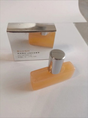 Marc Jacobs Blush Eau de Parfum mini perfume 5 ml new