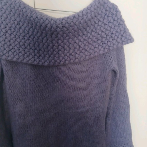 Mango pullover like new, purple, off-shoulder design