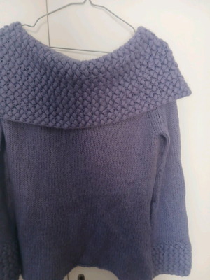 Mango pullover like new, purple, off-shoulder design