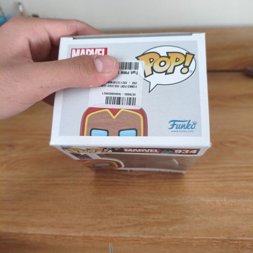 Funko Pop Marvel Gingerbread Iron Man 934 like new