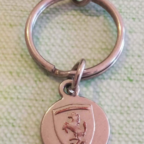 Ferrari 156 F1 (1961) collectible metal keychain Shell V-Power like new