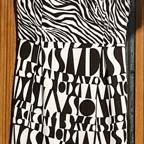 Mia black and white dress, size 46