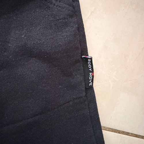 Bodymove boys' black bermuda shorts like new, size S, age 10