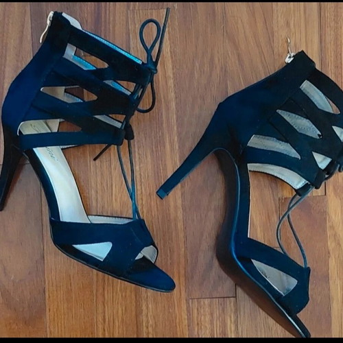 Black sandals new, size 40
