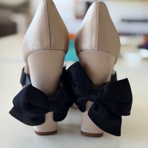 Chanel Satin Bow Pumps Nude Black size 38 used