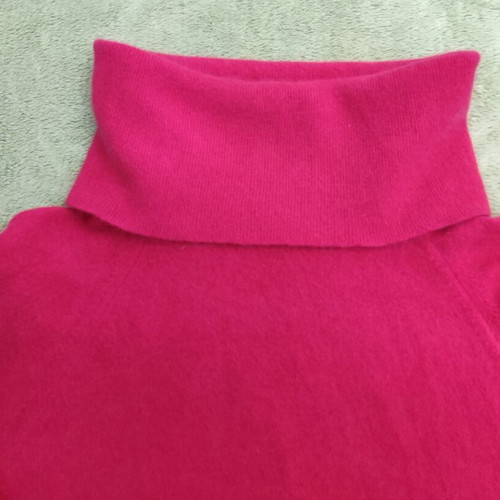 Leonard’s red wool sweater with turtleneck, like new, size L