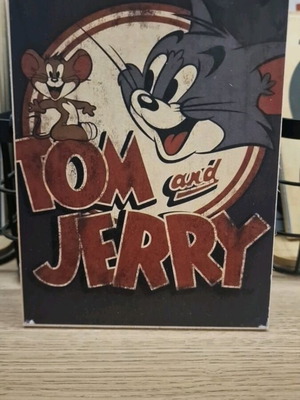 Tom Jerry wooden decorative plaque like new