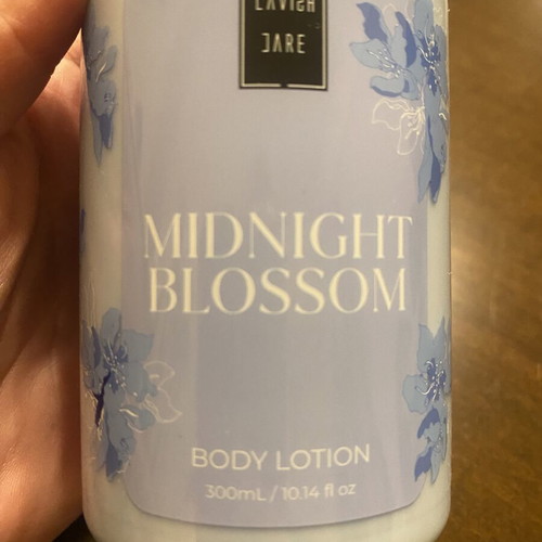 Lavish Care Body Lotion Midnight Blossom 300ml unused