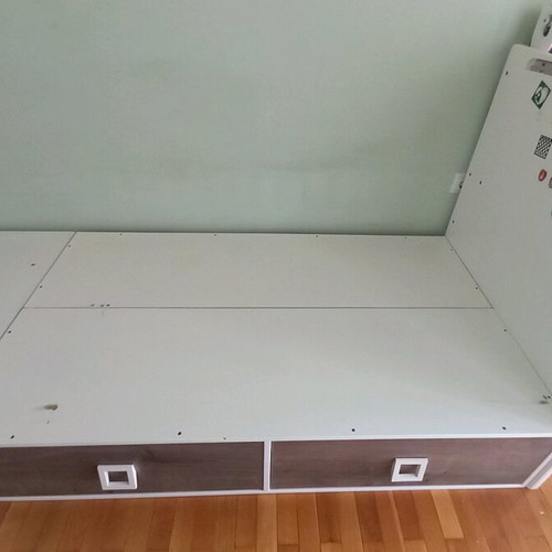 Children's bed used 1.90×0.84 with 3 drawers and storage space
