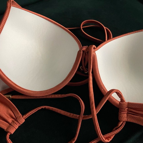 Victoria’s Secret bikini top like new, brown orange, 32d D70