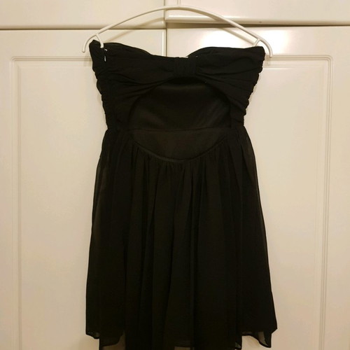 Mini black dress Asos like new, strapless heart shape