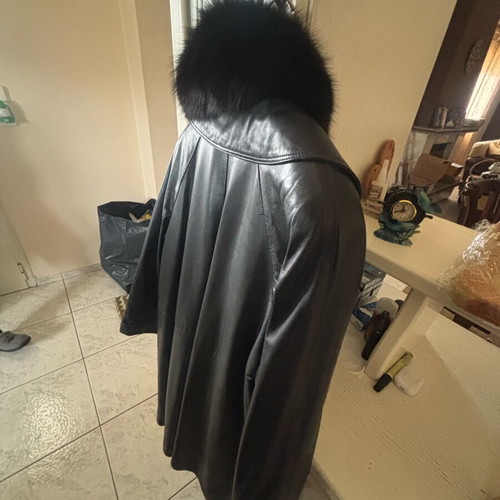 Leather coat black XXL like new