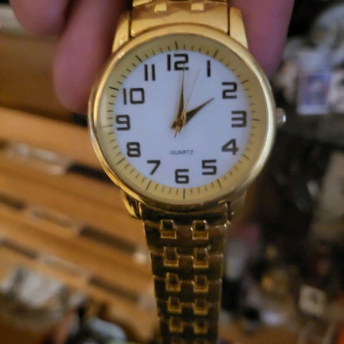 Lot of 25 used vintage watches for parts or repair