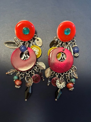 Pierced earrings like new