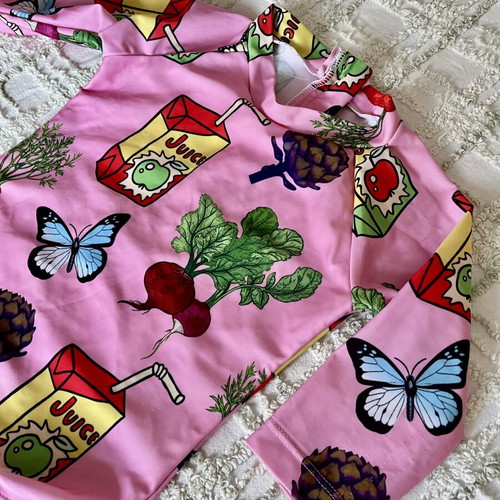 Girls' swimsuit with long sleeves like new, pink, age 5-6