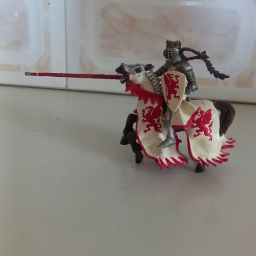 PAPO Knight Figure with Horse like new set