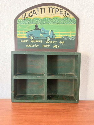 Wooden shelf with 4 compartments, Bugatti Type 35 vintage racing design